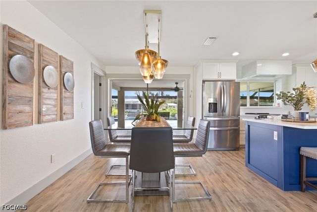 2232 SE 27th ST, Cape Coral, FL 33904