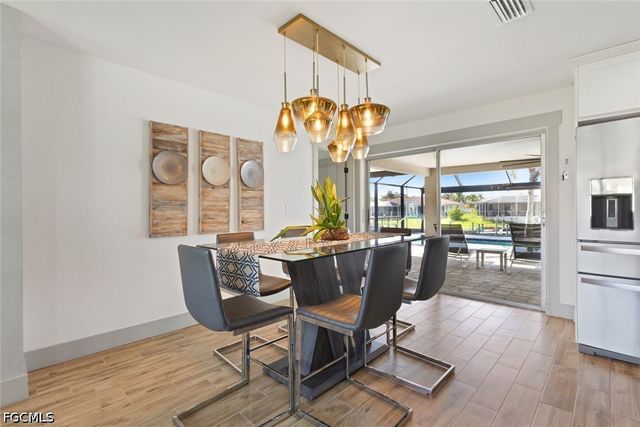 2232 SE 27th ST, Cape Coral, FL 33904