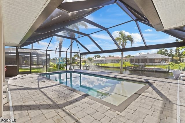 2232 SE 27th ST, Cape Coral, FL 33904