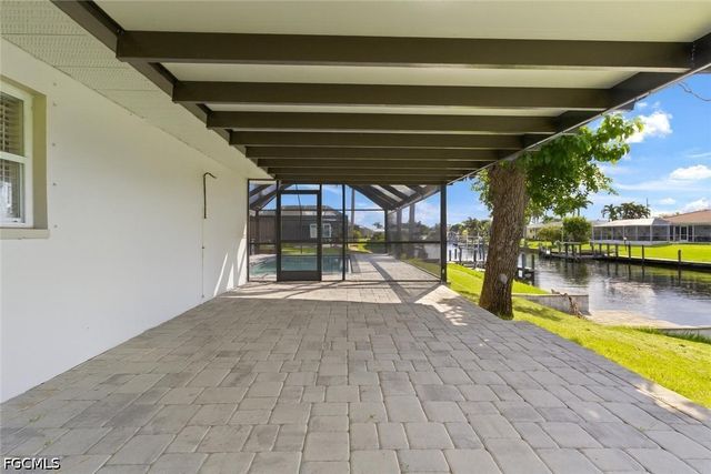 2232 SE 27th ST, Cape Coral, FL 33904