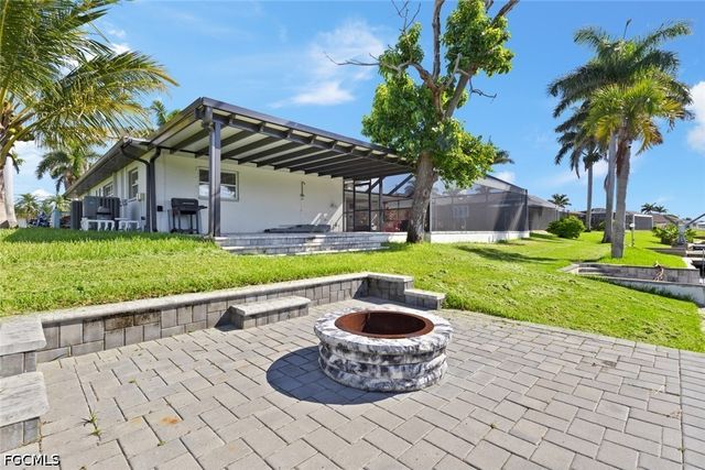 2232 SE 27th ST, Cape Coral, FL 33904