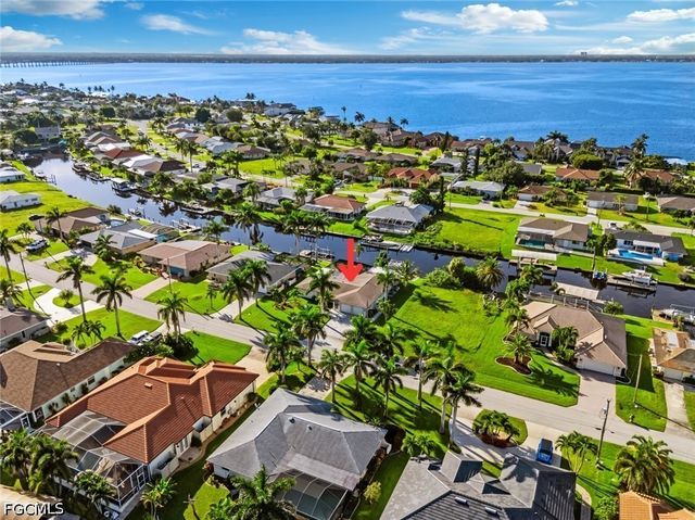 2232 SE 27th ST, Cape Coral, FL 33904