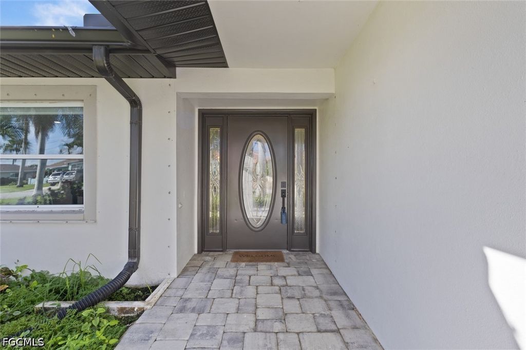 2232 SE 27th ST, Cape Coral, FL 33904