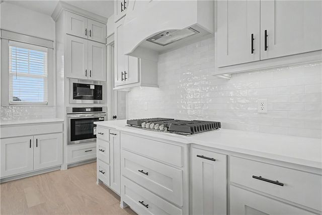 6802 SW Orange Avenue, Bentonville, AR 72713