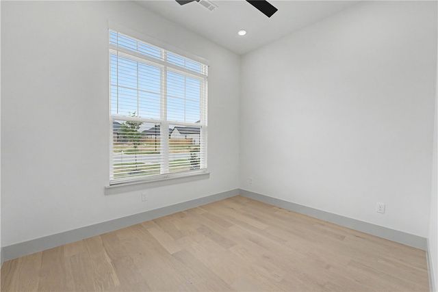 6802 SW Orange Avenue, Bentonville, AR 72713