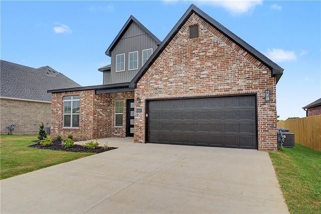 6802 SW Orange Avenue, Bentonville, AR 72713