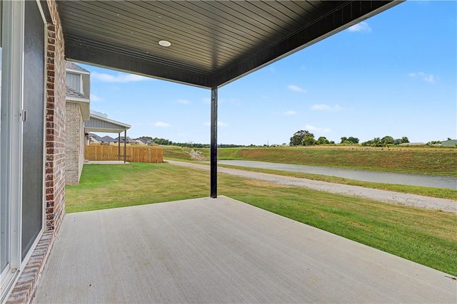 6802 SW Orange Avenue, Bentonville, AR 72713