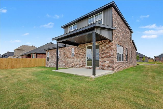6802 SW Orange Avenue, Bentonville, AR 72713