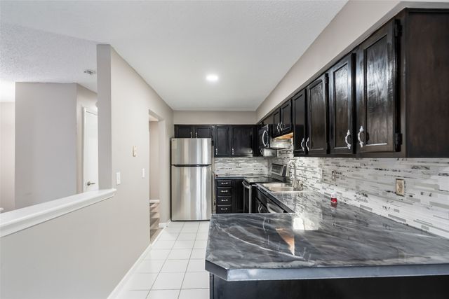 2618 SE 18th Court, Des Moines, IA 50320