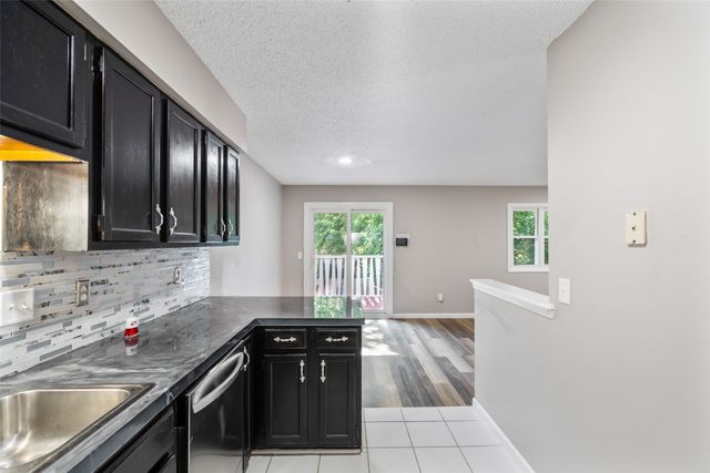 2618 SE 18th Court, Des Moines, IA 50320