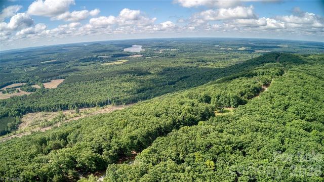 1616 Sierra Trace Road, Denton, NC 27239