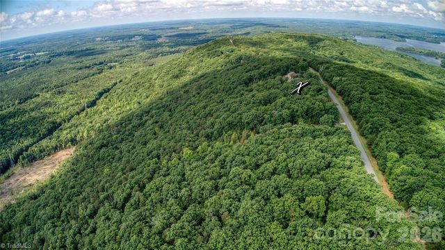 1616 Sierra Trace Road, Denton, NC 27239