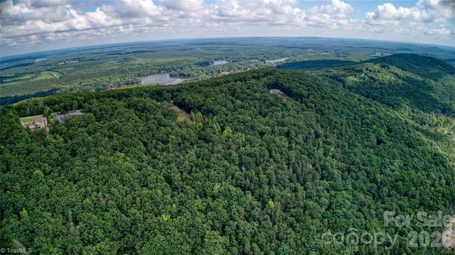 1616 Sierra Trace Road, Denton, NC 27239
