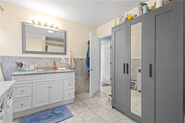 136 Windmill Street, Pawtucket, RI 02860