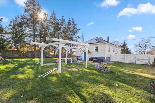 136 Windmill Street, Pawtucket, RI 02860