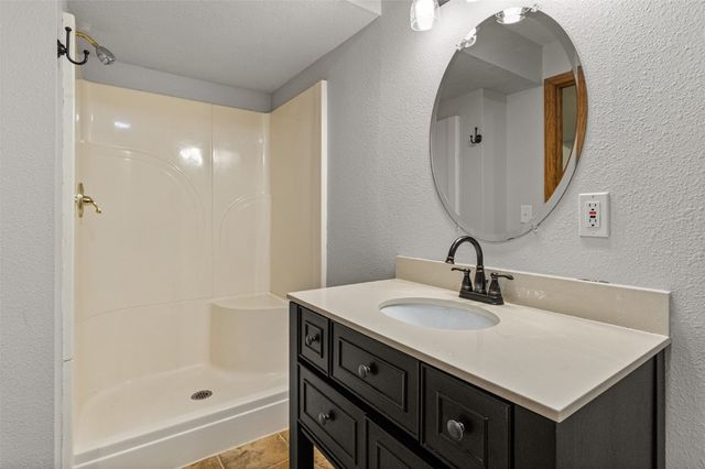 38 Durango Place, Iowa City, IA 52245