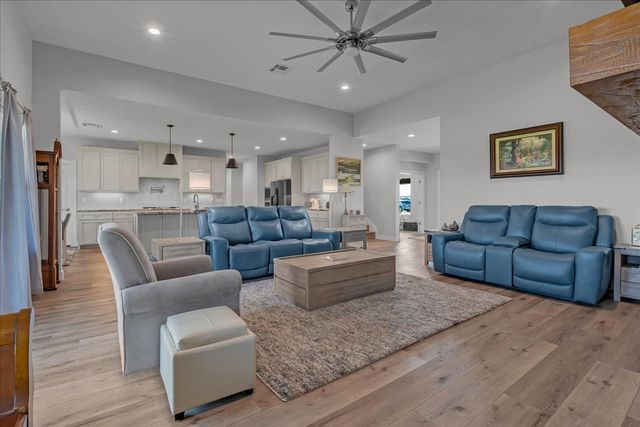 113 E 168th Street S, Glenpool, OK 74033