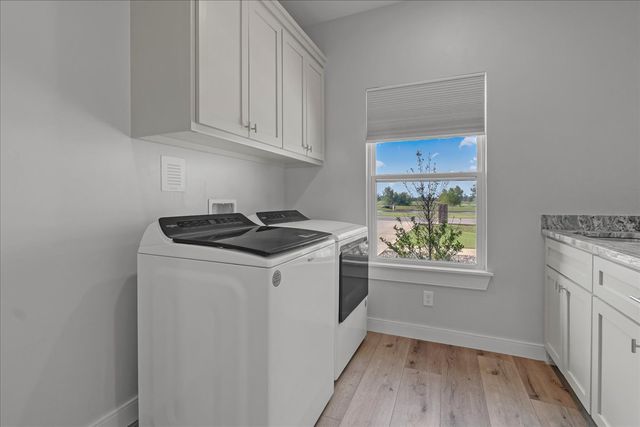 113 E 168th Street S, Glenpool, OK 74033