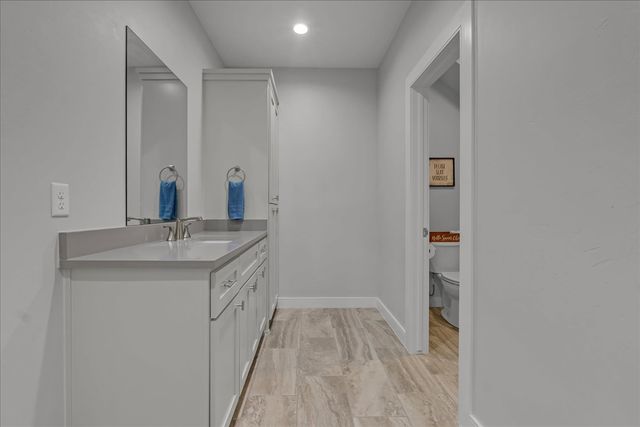 113 E 168th Street S, Glenpool, OK 74033