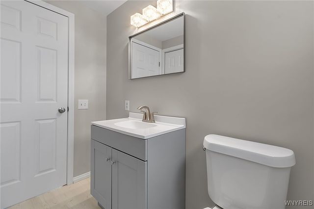 96 Green Terrace, Cheektowaga, NY 14043