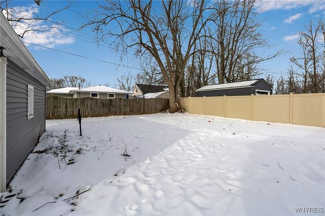 96 Green Terrace, Cheektowaga, NY 14043