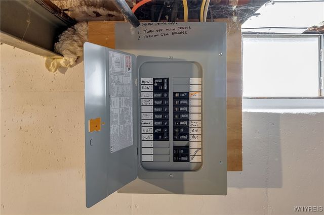 96 Green Terrace, Cheektowaga, NY 14043