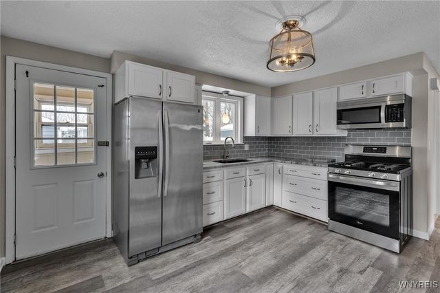 96 Green Terrace, Cheektowaga, NY 14043