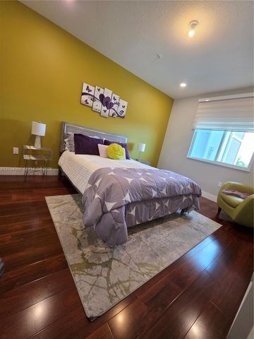 10222 NW 64th Way 302, Doral, FL 33178