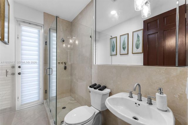 11825 S Mitchell Manor Circle, Pinecrest, FL 33156