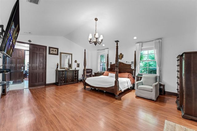 11825 S Mitchell Manor Circle, Pinecrest, FL 33156