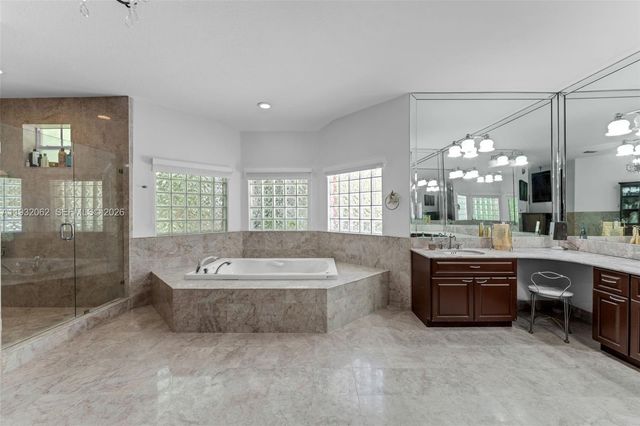 11825 S Mitchell Manor Circle, Pinecrest, FL 33156