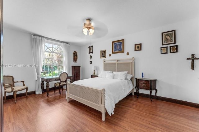 11825 S Mitchell Manor Circle, Pinecrest, FL 33156
