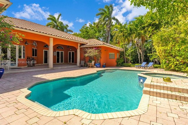 11825 S Mitchell Manor Circle, Pinecrest, FL 33156