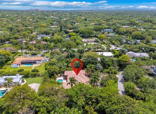11825 S Mitchell Manor Circle, Pinecrest, FL 33156