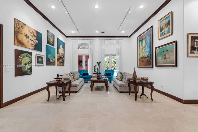 11825 S Mitchell Manor Circle, Pinecrest, FL 33156
