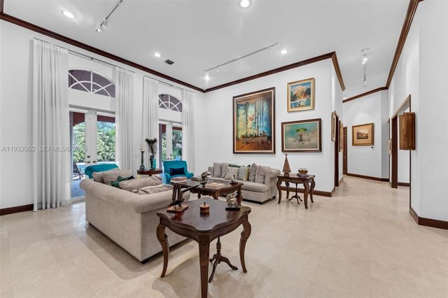 11825 S Mitchell Manor Circle, Pinecrest, FL 33156