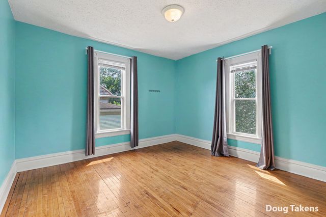 735 Paris Avenue SE, Grand Rapids, MI 49503
