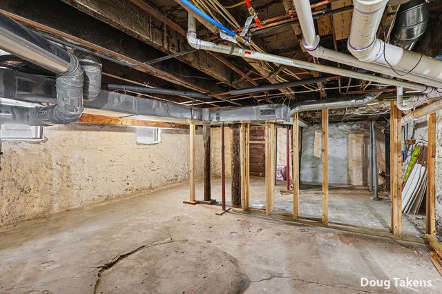 735 Paris Avenue SE, Grand Rapids, MI 49503