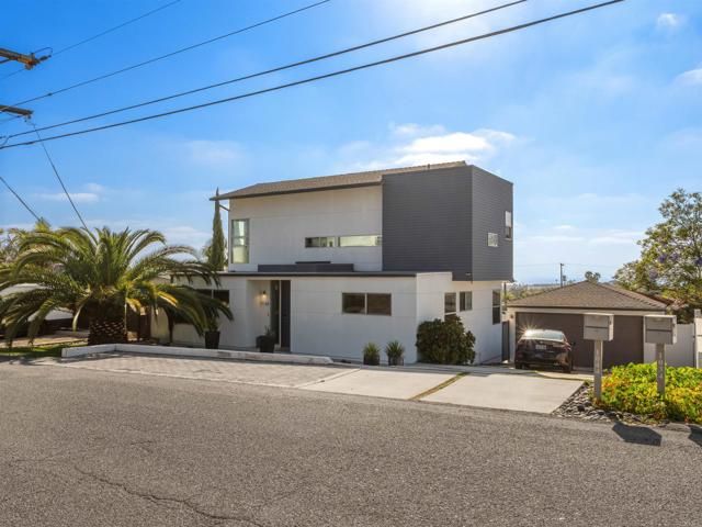 1044 Arcadia Rd, Encinitas, CA 92024