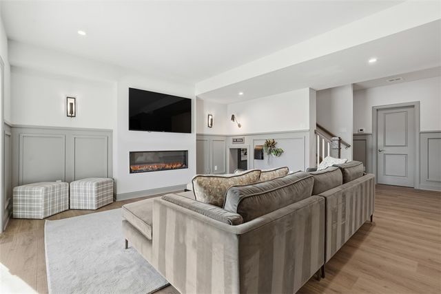 5002 Azalea Drive, Mc Donald, PA 15057