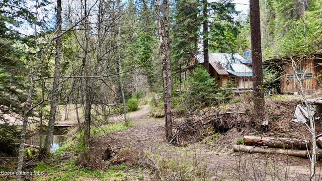 1546 Pup Paw TRL, Priest River, ID 83856