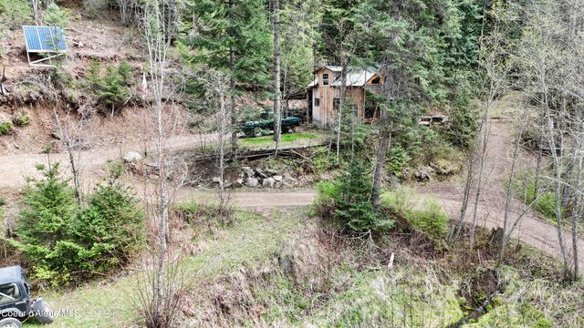 1546 Pup Paw TRL, Priest River, ID 83856
