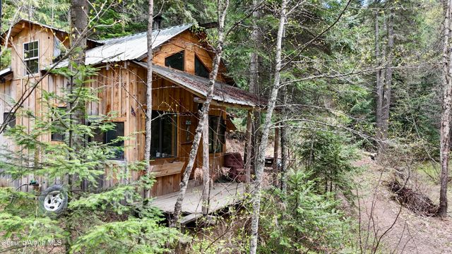 1546 Pup Paw TRL, Priest River, ID 83856