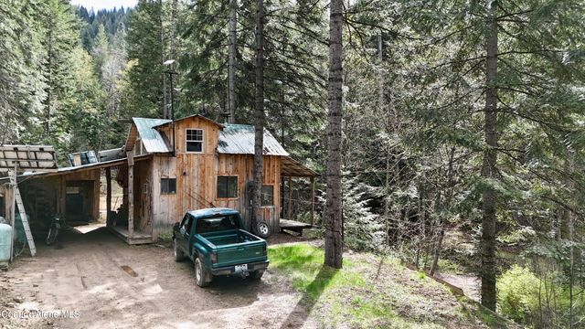 1546 Pup Paw TRL, Priest River, ID 83856