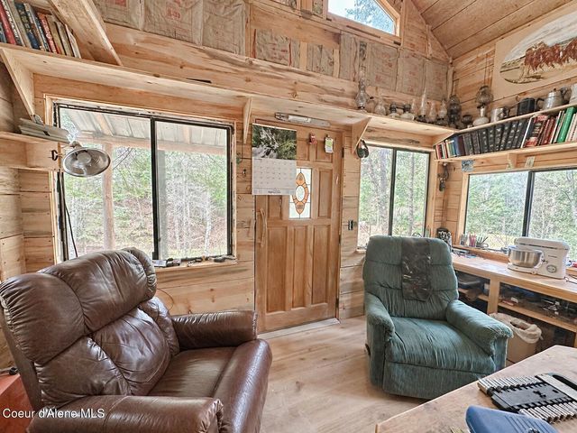 1546 Pup Paw TRL, Priest River, ID 83856