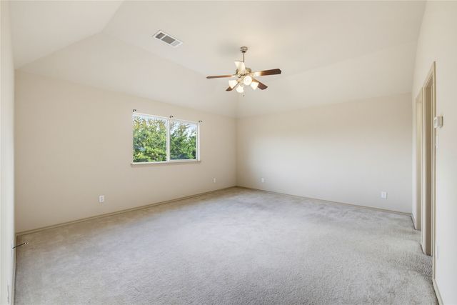 11 Beechcreek Drive, Edgecliff Village, TX 76134