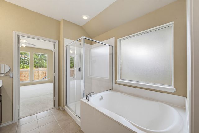 11 Beechcreek Drive, Edgecliff Village, TX 76134