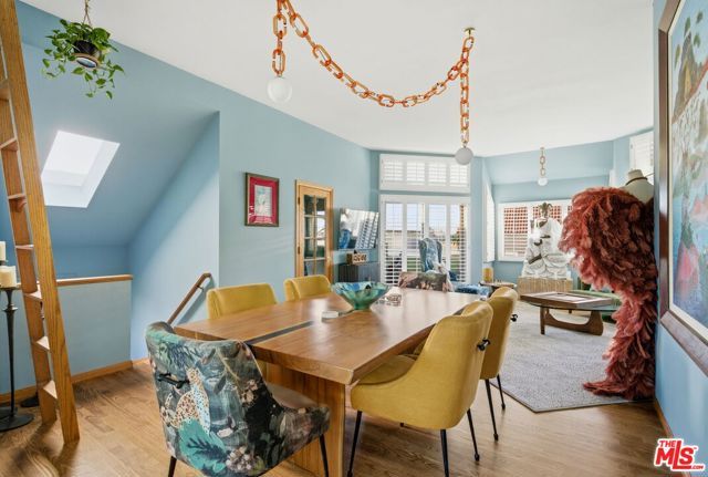 208 43rd Street, Manhattan Beach, CA 90266