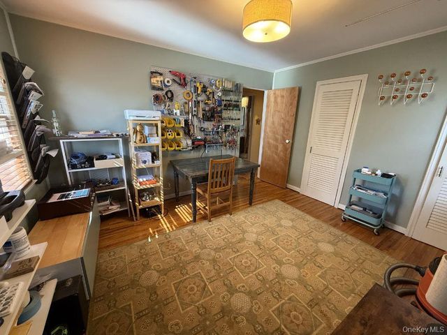 78-36 269th Street, New Hyde Park, NY 11040