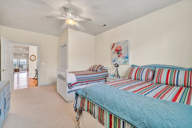 1090 La Casa CT, Moneta, VA 24121